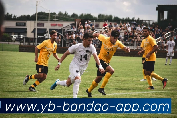 马刺活塞赛后停车场发生枪击事件一人肩部和胸部中弹紧急送医