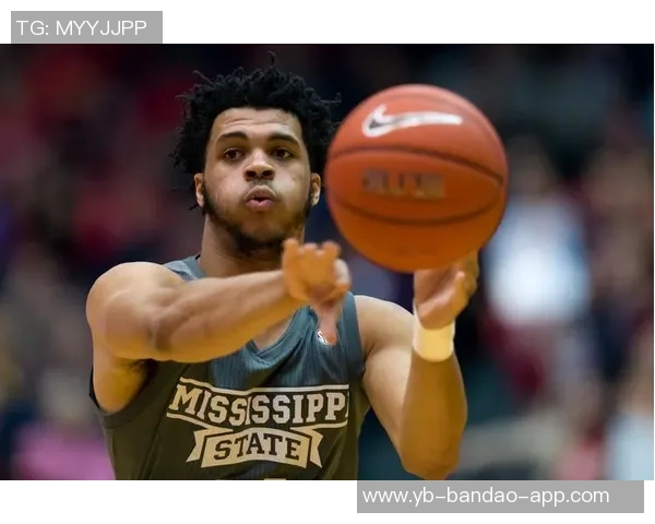 奎因职业生涯首个三双引关注专家称其为2025年NBA选秀最大遗珠