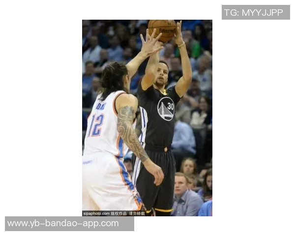 C罗篮球庆祝引发争议葡媒指向库里沙媒则认为是内维斯的调侃 C罗篮球庆祝引发争议葡媒指向库里沙媒则认为是内维斯的调侃